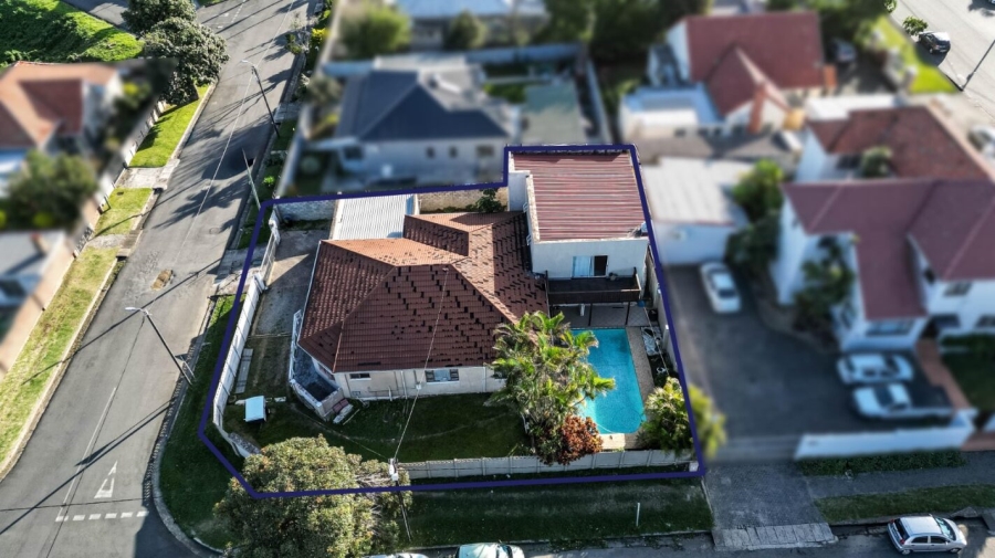 4 Bedroom Property for Sale in Berea Eastern Cape